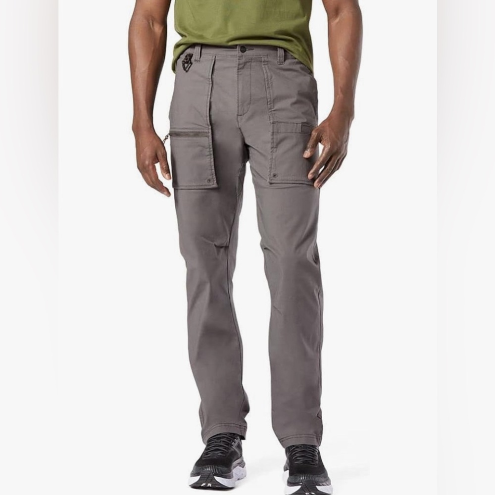 NWT Levi’s Signature Hiking Pants, 38x32